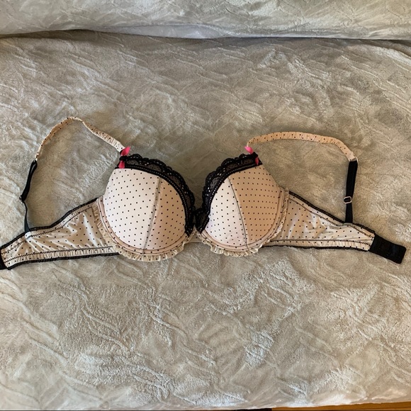 La Senza cute bra in 34D - Picture 2 of 7